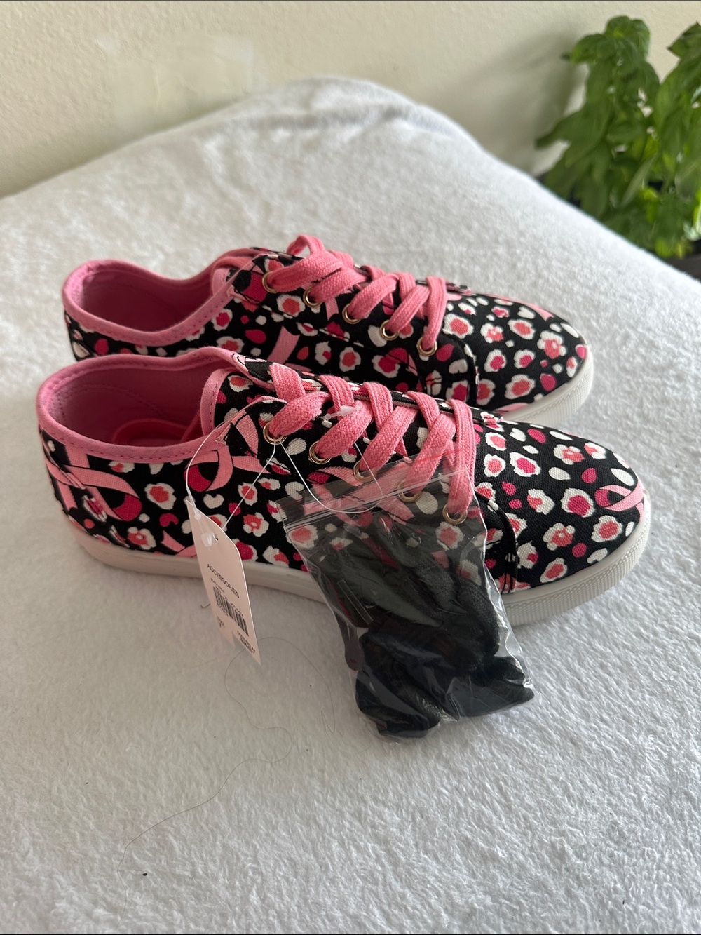 Cato Black and Pink Floral Kids Lace-Up Sneakers